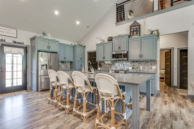 12035 Old Homestead Trail, Guthrie, OK 73044