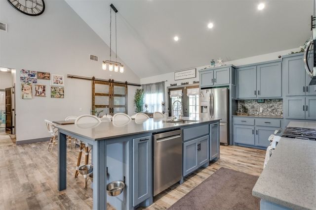 12035 Old Homestead Trail, Guthrie, OK 73044