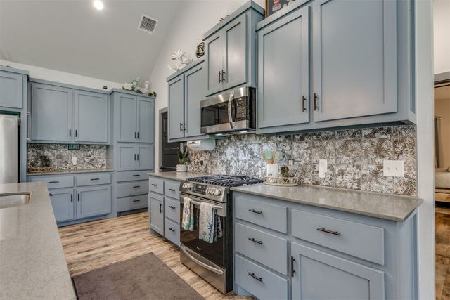 12035 Old Homestead Trail, Guthrie, OK 73044