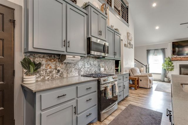 12035 Old Homestead Trail, Guthrie, OK 73044