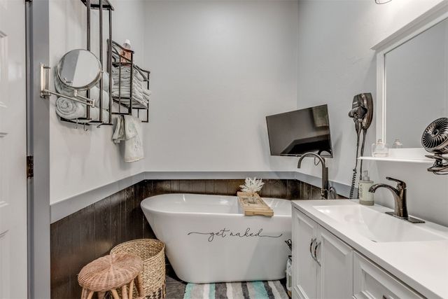 12035 Old Homestead Trail, Guthrie, OK 73044
