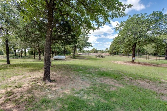 12035 Old Homestead Trail, Guthrie, OK 73044
