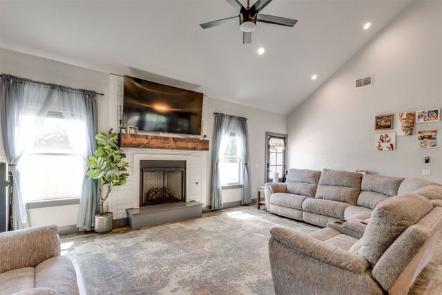 12035 Old Homestead Trail, Guthrie, OK 73044