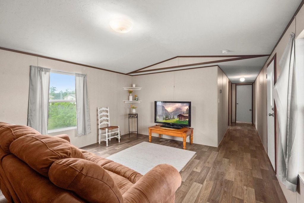 523 Fairfax Lane Lane, Conroe, TX 77303