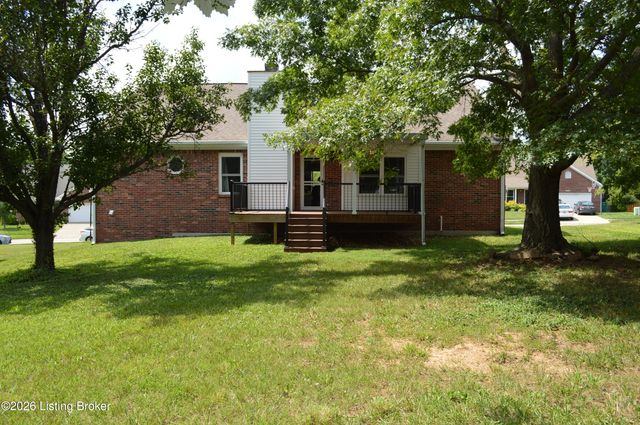 4725 Wooded Oak Cir, Louisville, KY 40245