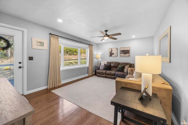 736 E Schnellville Road, Jasper, IN 47546