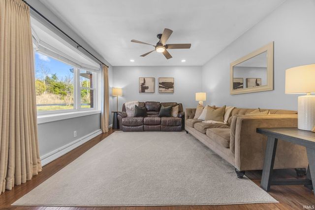 736 E Schnellville Road, Jasper, IN 47546