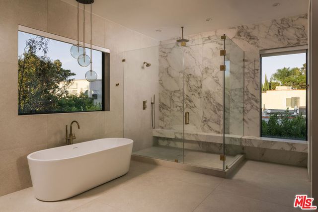 738 N Harper Avenue, Los Angeles, CA 90046