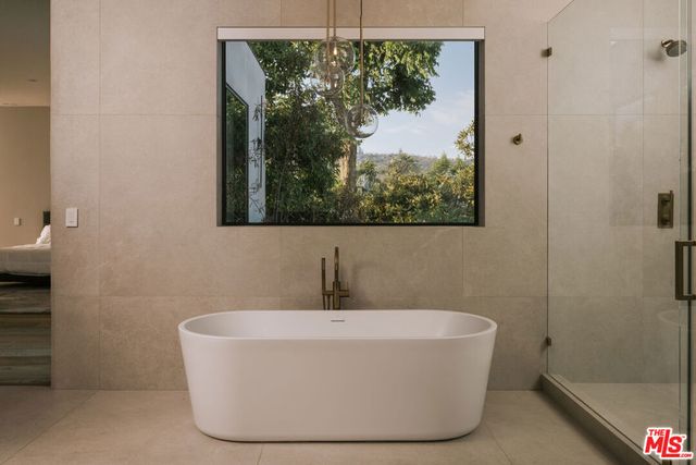 738 N Harper Avenue, Los Angeles, CA 90046