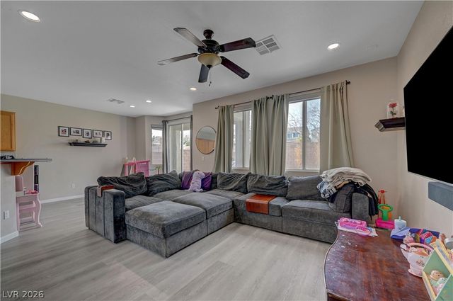 8069 Caspian Moon Drive, Las Vegas, NV 89166