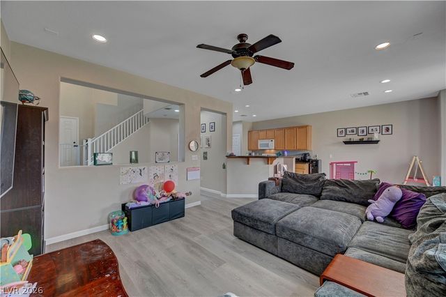 8069 Caspian Moon Drive, Las Vegas, NV 89166