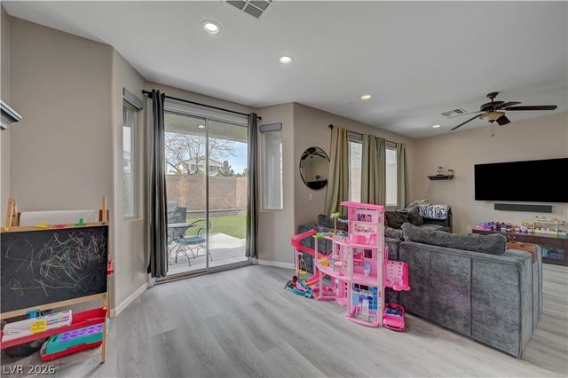 8069 Caspian Moon Drive, Las Vegas, NV 89166