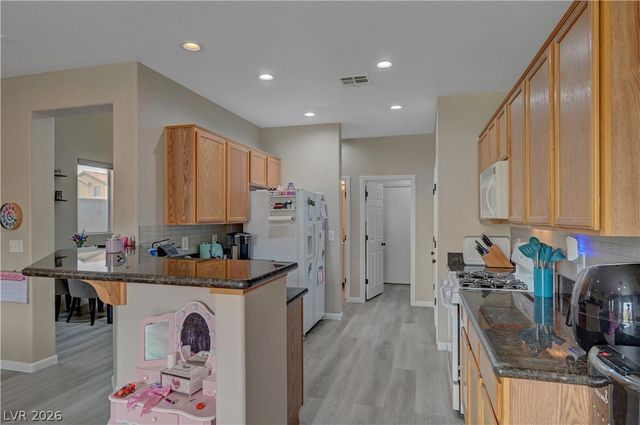 8069 Caspian Moon Drive, Las Vegas, NV 89166