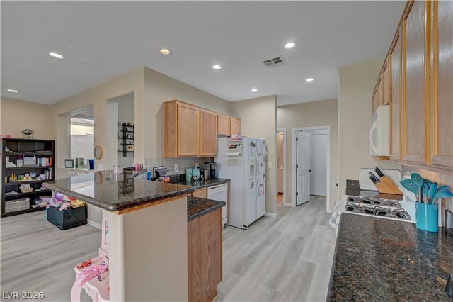 8069 Caspian Moon Drive, Las Vegas, NV 89166