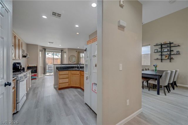 8069 Caspian Moon Drive, Las Vegas, NV 89166