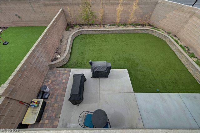 8069 Caspian Moon Drive, Las Vegas, NV 89166