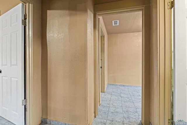 632 Bays Rd, Marshall, TX 75672