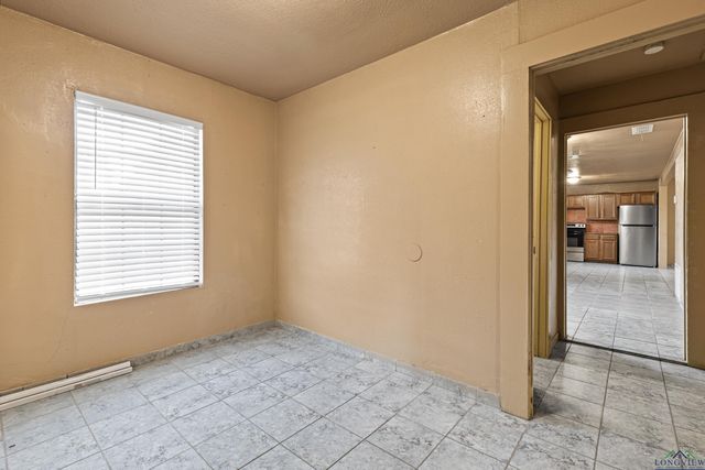 632 Bays Rd, Marshall, TX 75672