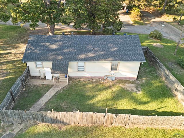 632 Bays Rd, Marshall, TX 75672