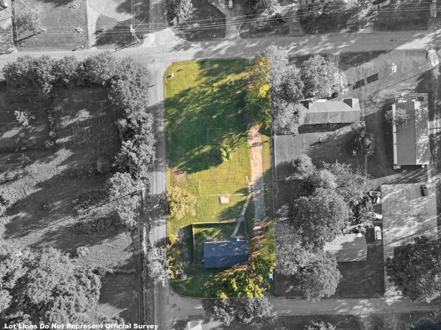 632 Bays Rd, Marshall, TX 75672