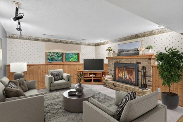 19806 Rush Street NW, Elk River, MN 55330