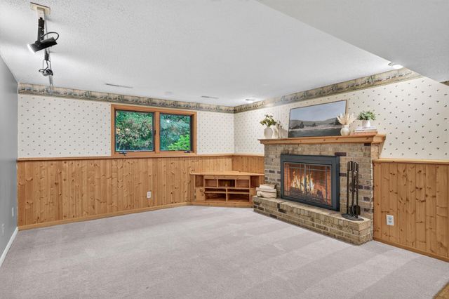 19806 Rush Street NW, Elk River, MN 55330