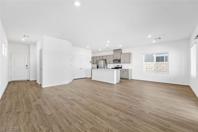 1111 Saffron Toucan Lane, Henderson, NV 89011