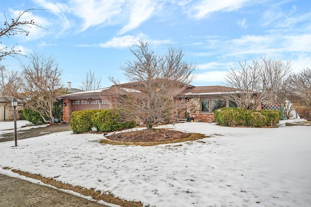 15601 Ridgeland Avenue, Oak Forest, IL 60452