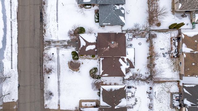 15601 Ridgeland Avenue, Oak Forest, IL 60452