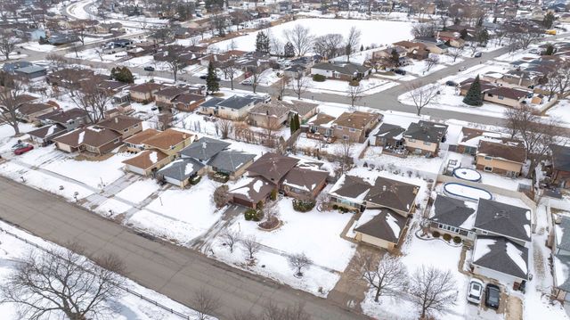 15601 Ridgeland Avenue, Oak Forest, IL 60452