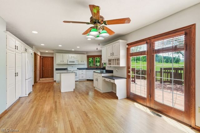 2285 Thoroughbred Drive, Wadsworth, OH 44281