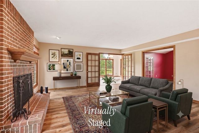 2285 Thoroughbred Drive, Wadsworth, OH 44281