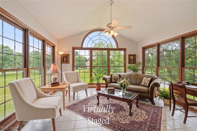 2285 Thoroughbred Drive, Wadsworth, OH 44281