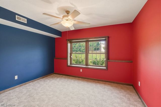 2285 Thoroughbred Drive, Wadsworth, OH 44281