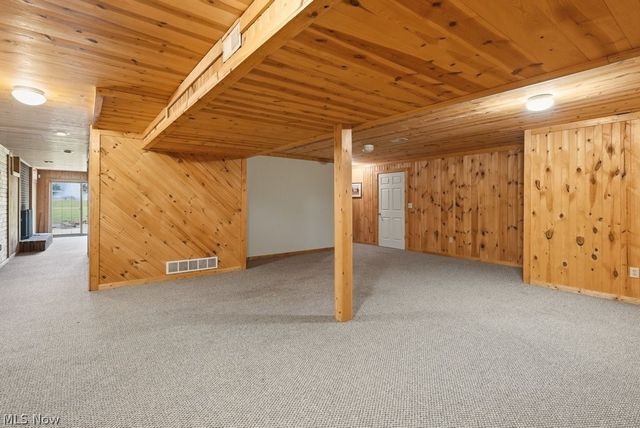 2285 Thoroughbred Drive, Wadsworth, OH 44281
