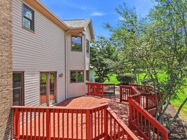 2285 Thoroughbred Drive, Wadsworth, OH 44281