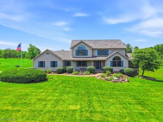 2285 Thoroughbred Drive, Wadsworth, OH 44281