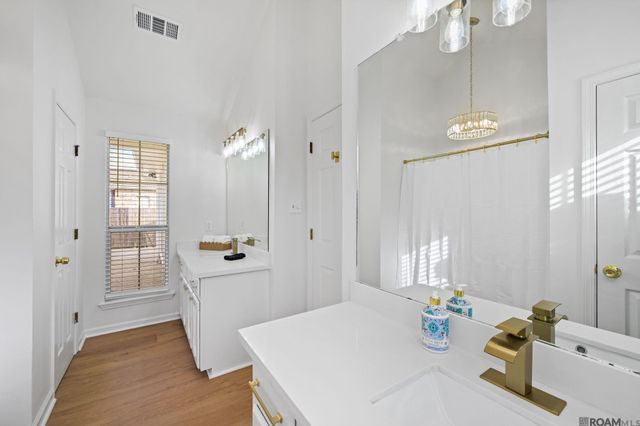 18482 Lake Iris Ave, Baton Rouge, LA 70817