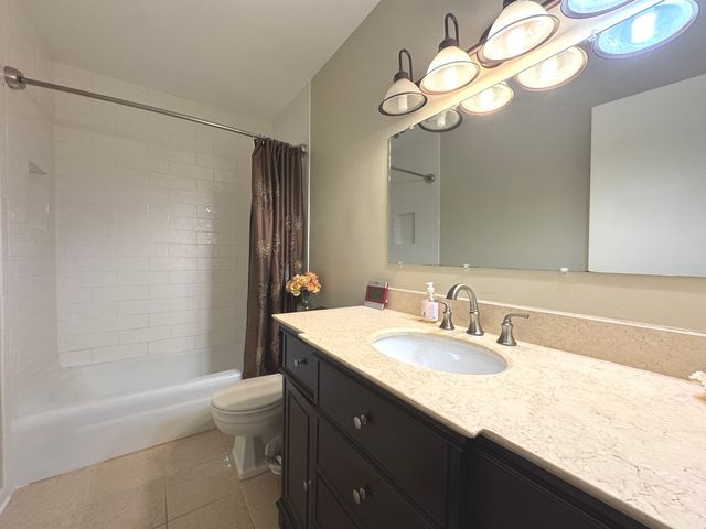 1496 W Lotus Lane, Kankakee, IL 60901