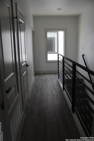 111 Sanders St Unit 101, San Antonio, TX 78203