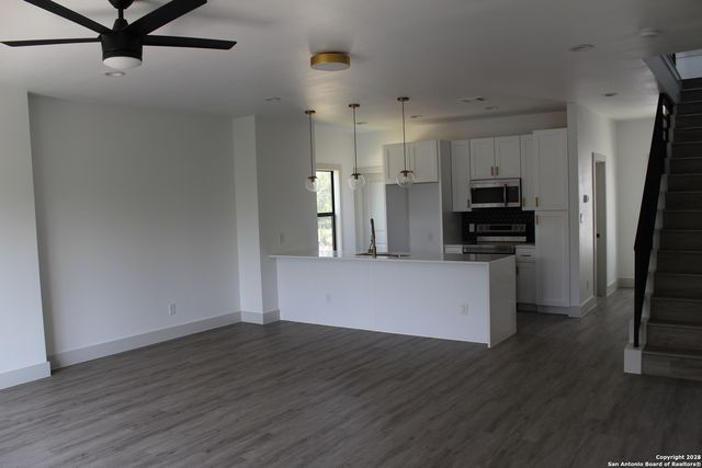 111 Sanders St Unit 101, San Antonio, TX 78203
