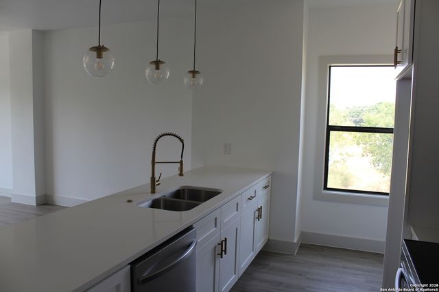 111 Sanders St Unit 101, San Antonio, TX 78203