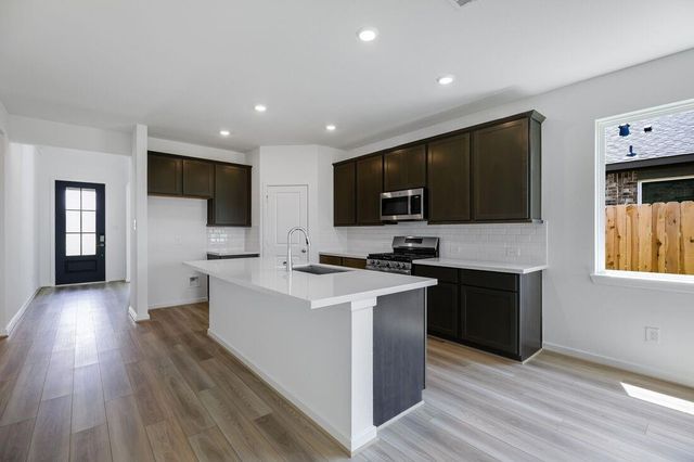 1123 Buffalo Run, Tomball, TX 77375