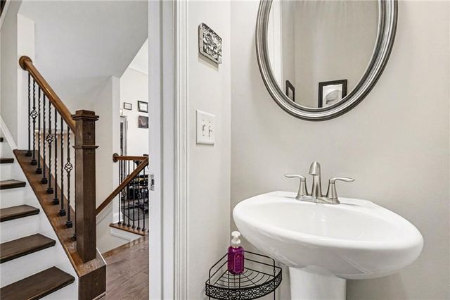 1008 Moorewood Lane SE, Smyrna, GA 30080