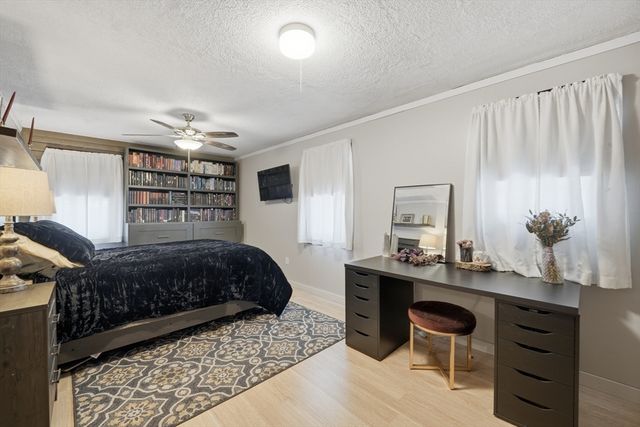 180 Southwick St, Agawam, MA 01030