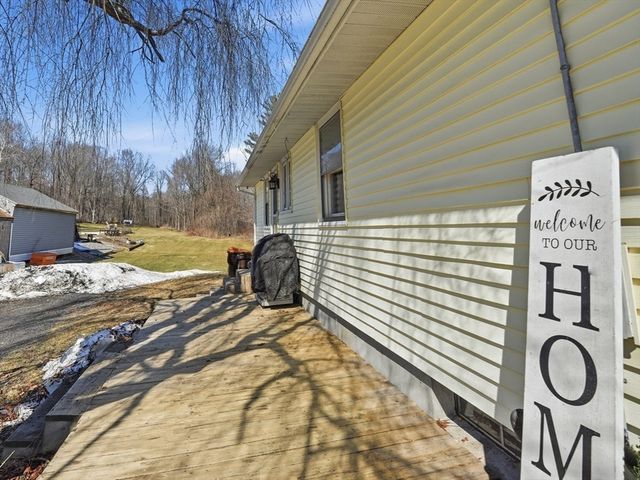 180 Southwick St, Agawam, MA 01030