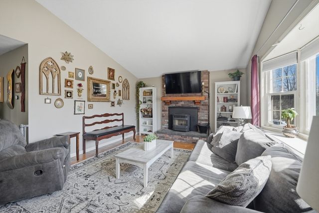 180 Southwick St, Agawam, MA 01030