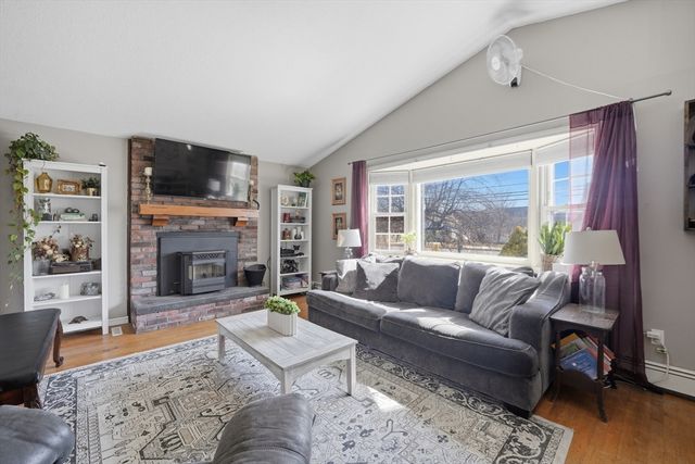 180 Southwick St, Agawam, MA 01030