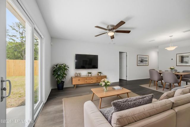6219 MONCRIEF Road W, Jacksonville, FL 32219