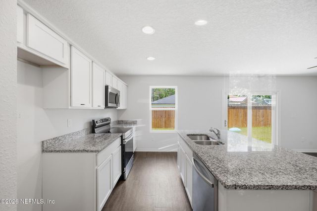 6219 MONCRIEF Road W, Jacksonville, FL 32219